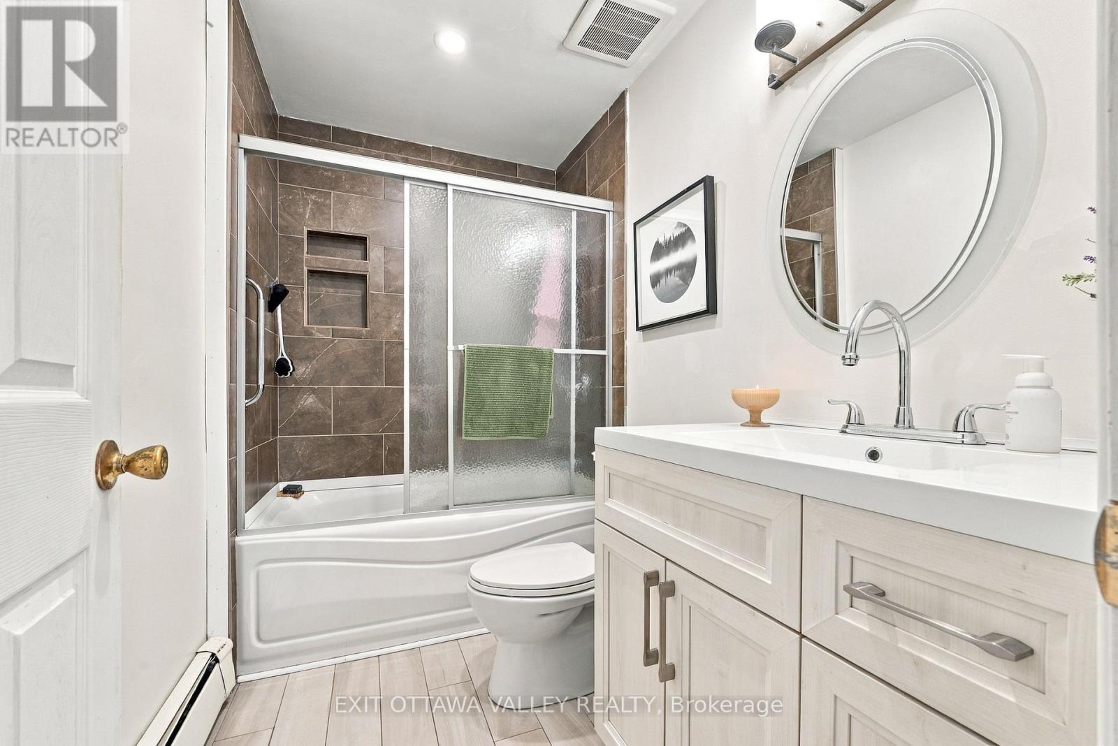15 TROYES STREET - Image 16