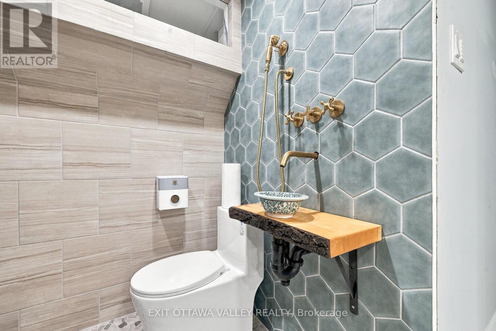 15 TROYES STREET - Image 33