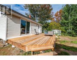 15 Troyes Street, Deep River, ON K0J1P0 Photo 36