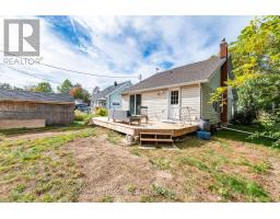 15 Troyes Street, Deep River, ON K0J1P0 Photo 38