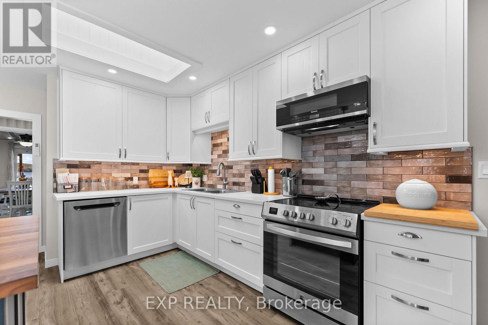 42195 COMBERMERE ROAD - Image 20