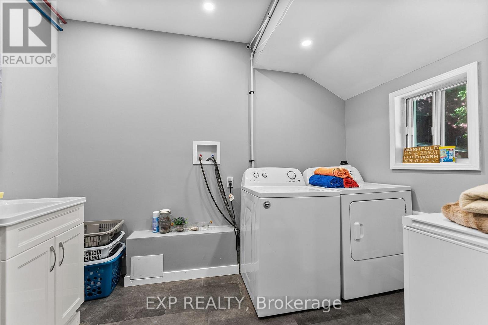 42195 COMBERMERE ROAD - Image 24