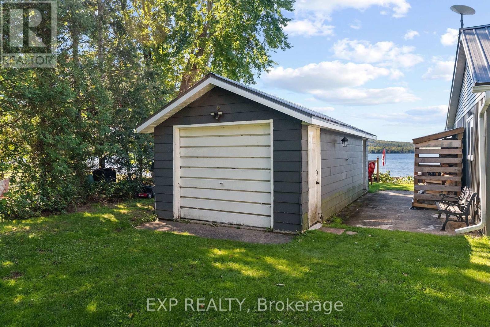 42195 COMBERMERE ROAD - Image 43