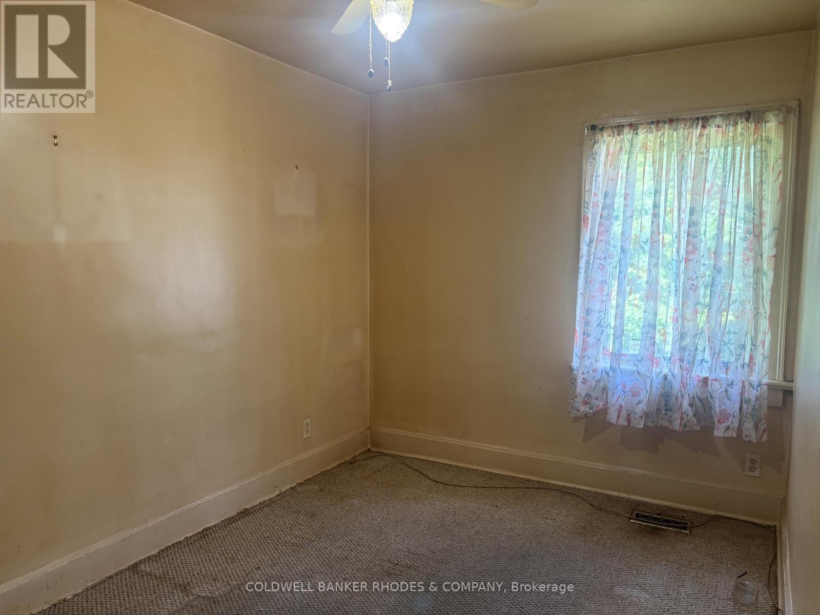 149 SWEETLAND AVENUE - Image 11