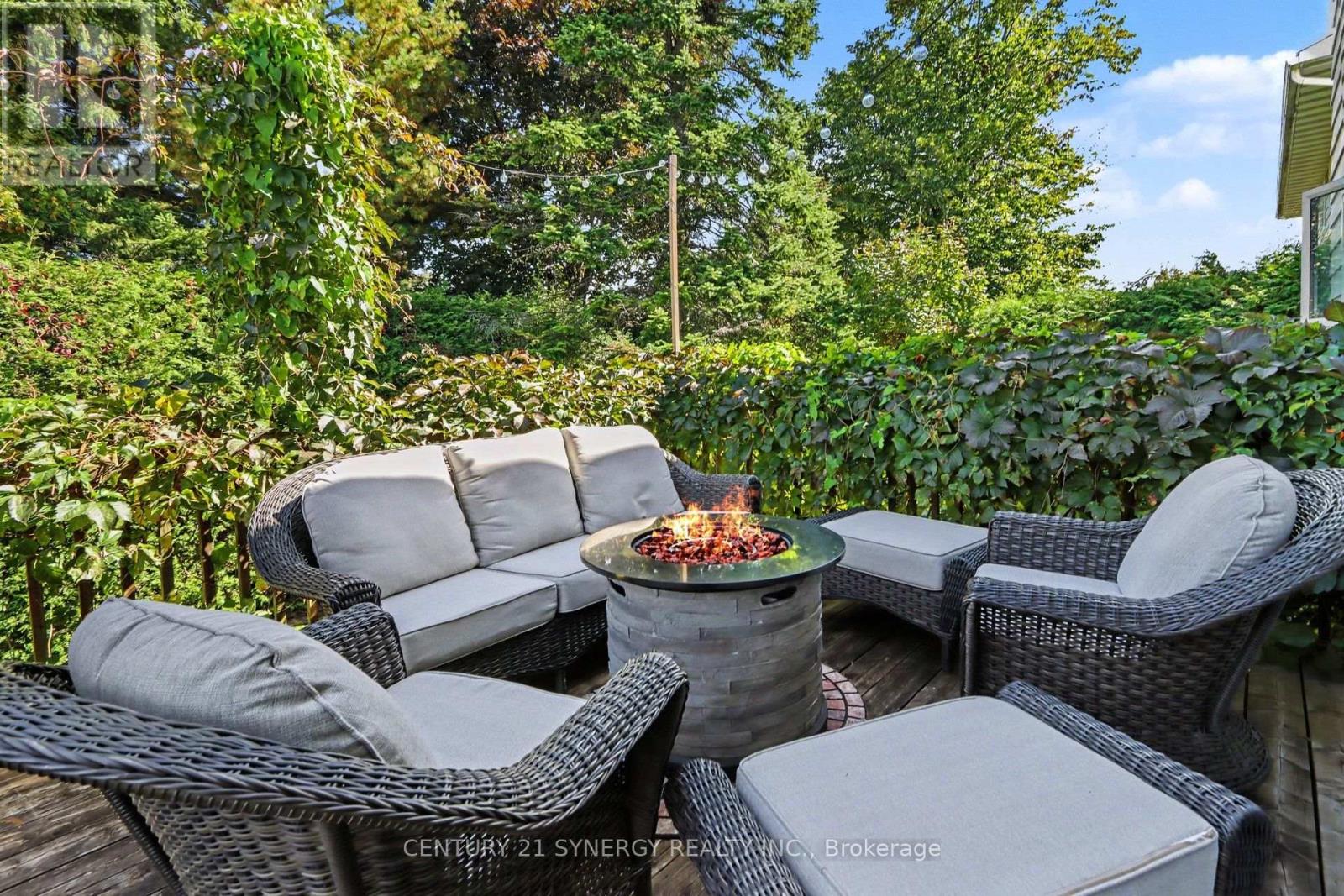 21 ALDER CRESCENT - 31