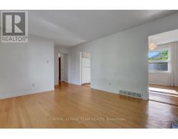 Laundry room - 12 Kesler Avenue, Ottawa, ON K2E5Z1 Photo 9