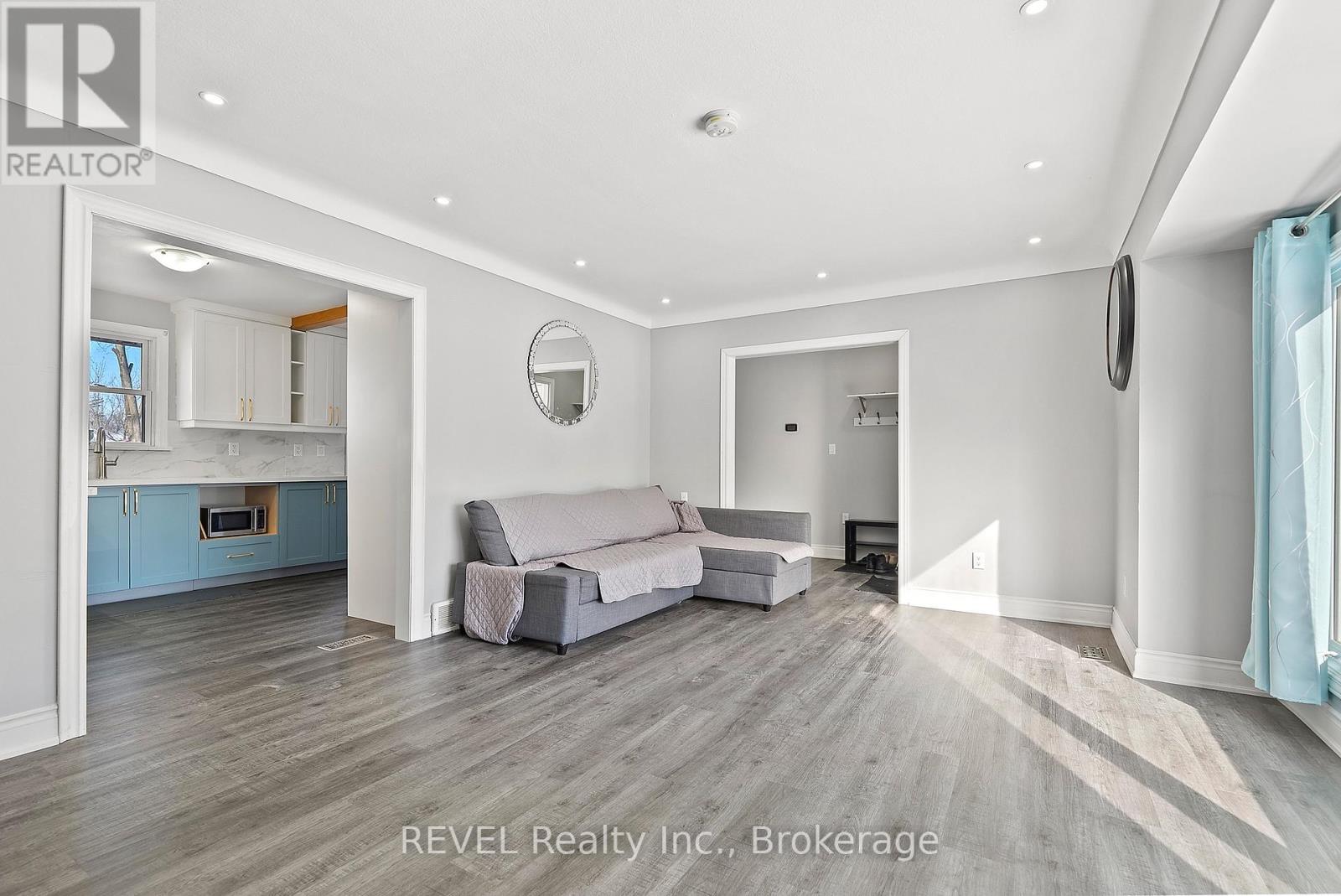 UPPER UNIT - 8327 PARKWAY DRIVE, Niagara Falls (Chippawa) — photo 7