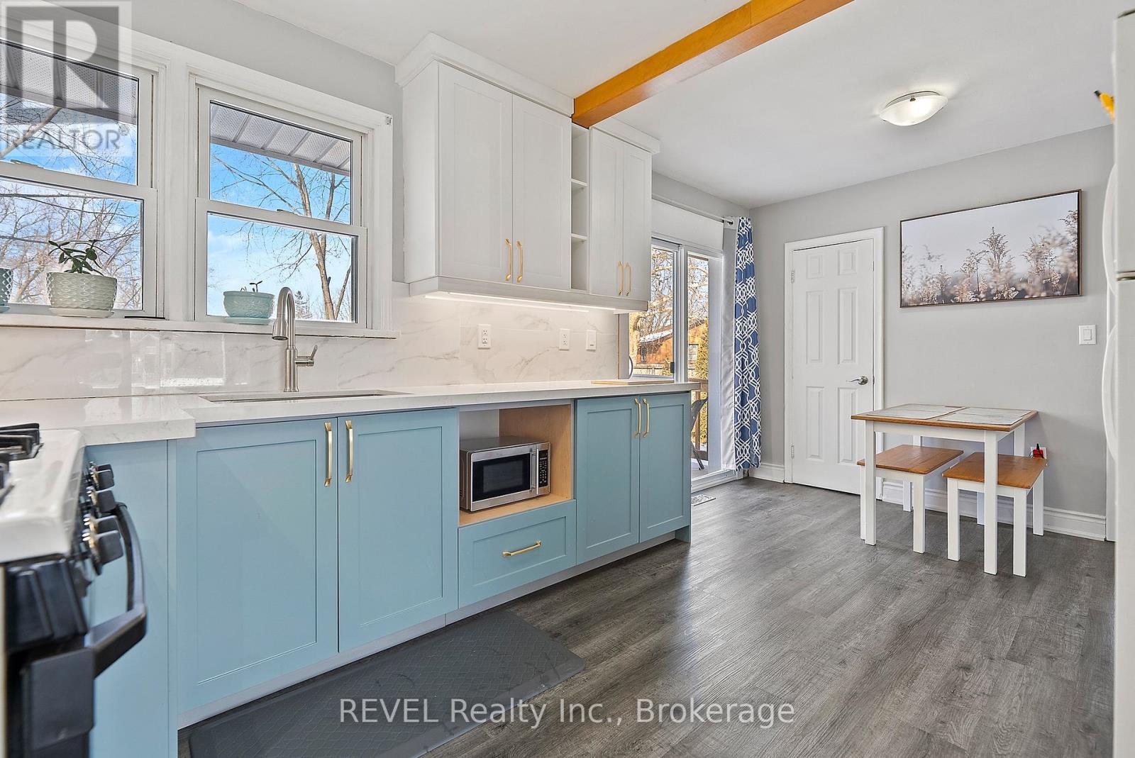UPPER UNIT - 8327 PARKWAY DRIVE, Niagara Falls (Chippawa) — photo 8