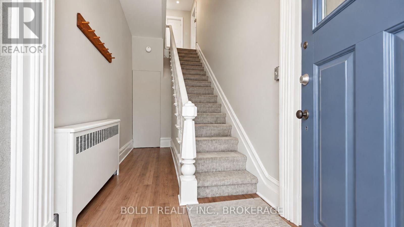 28 CHAPEL STREET S - Image 23