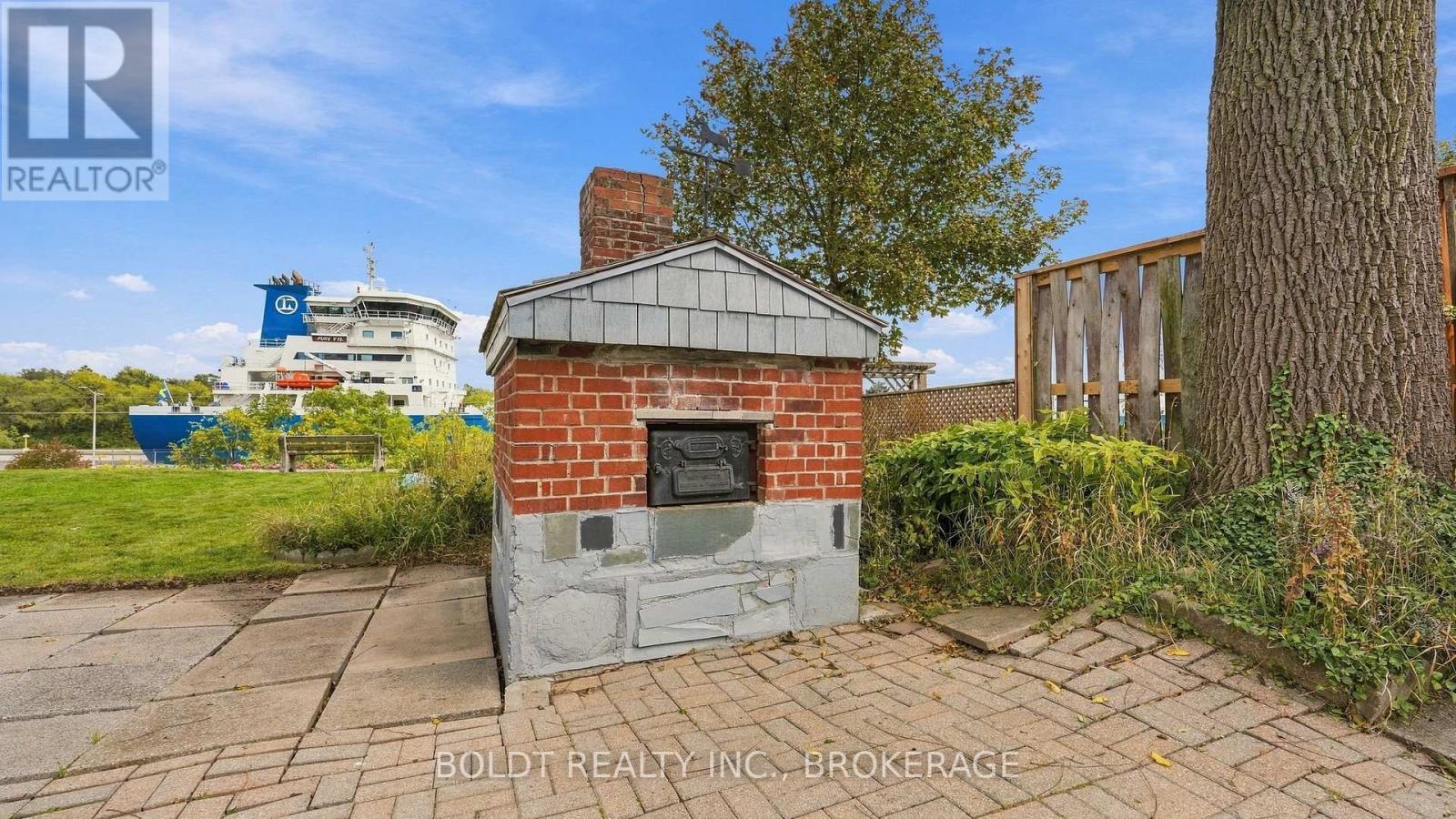 28 CHAPEL STREET S - Image 38