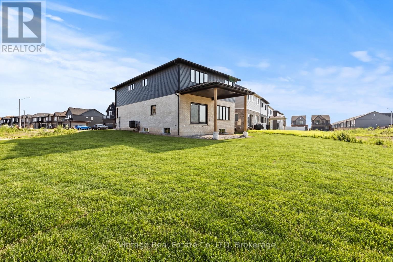 7455 MAJESTIC TRAIL - 24