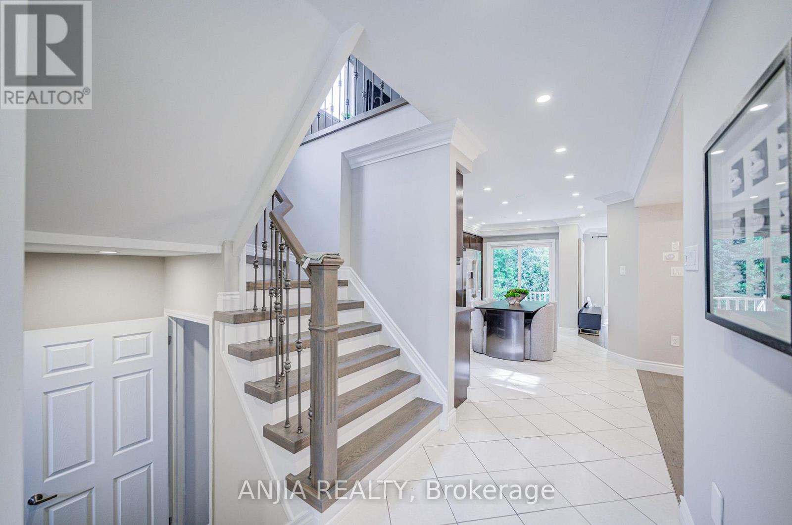 30 ELMEADE LANE, Whitchurch-Stouffville (Stouffville) — photo 2