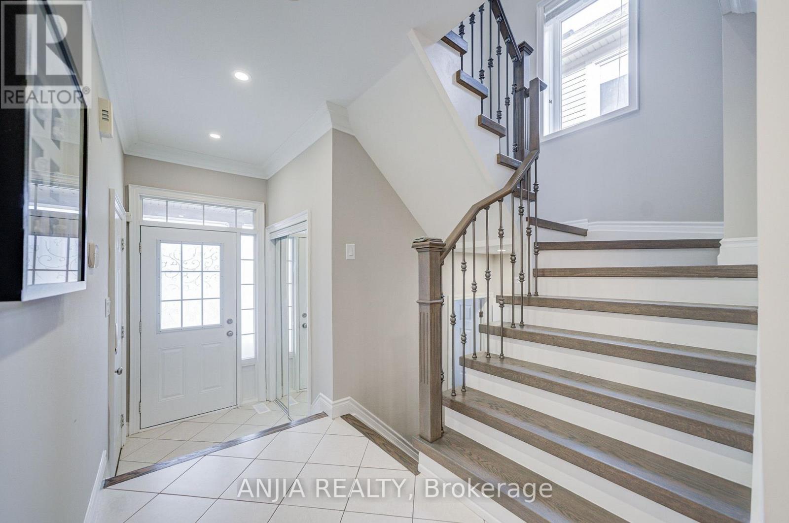 30 ELMEADE LANE, Whitchurch-Stouffville (Stouffville) — photo 3