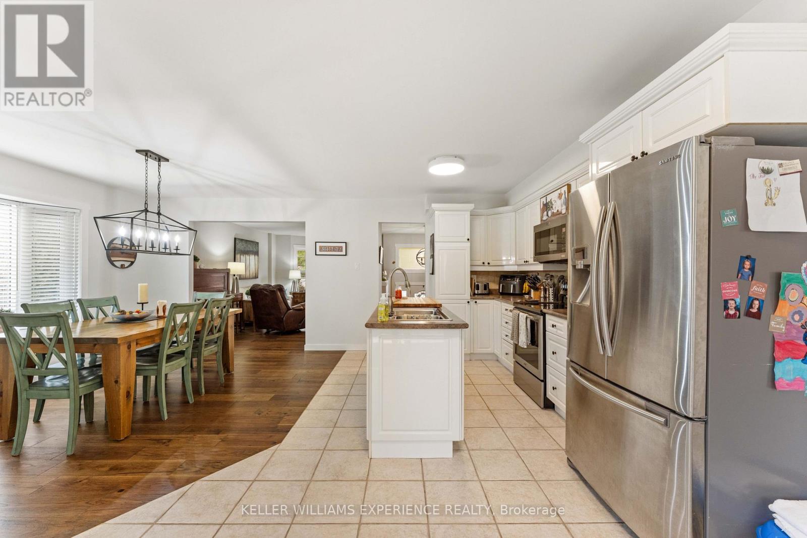 9 EDENBRIDGE DRIVE - 13
