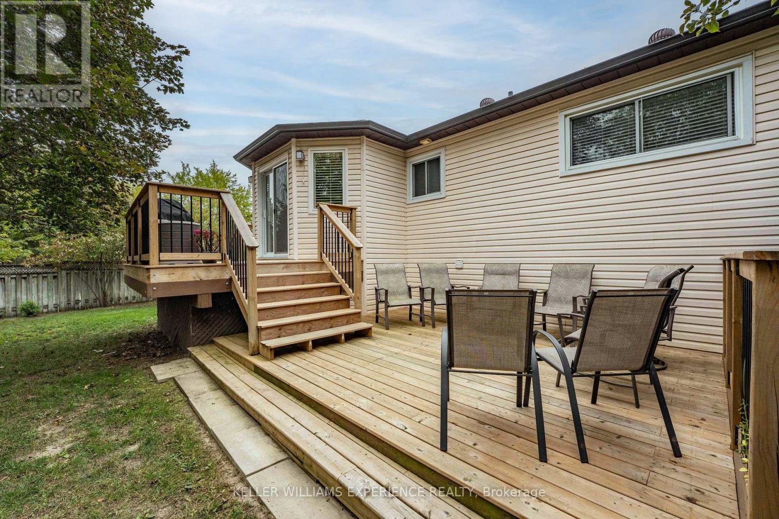 9 EDENBRIDGE DRIVE - 34