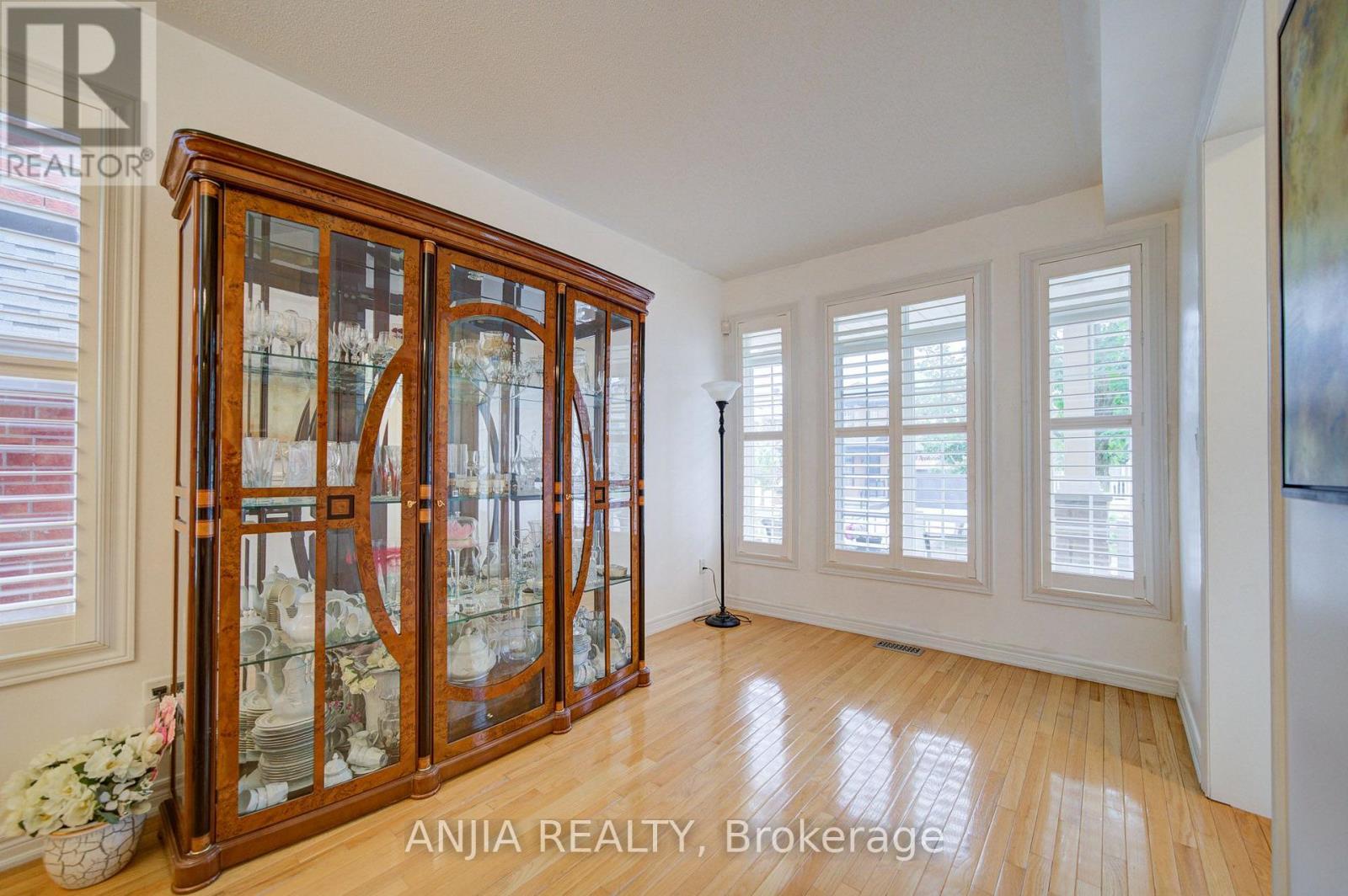 20 APPLEVIEW ROAD, Markham (Greensborough) — photo 3