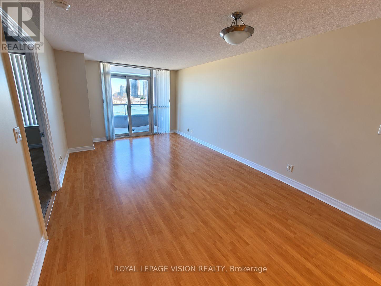 327 - 33 COX BOULEVARD, Markham (Unionville) — photo 2
