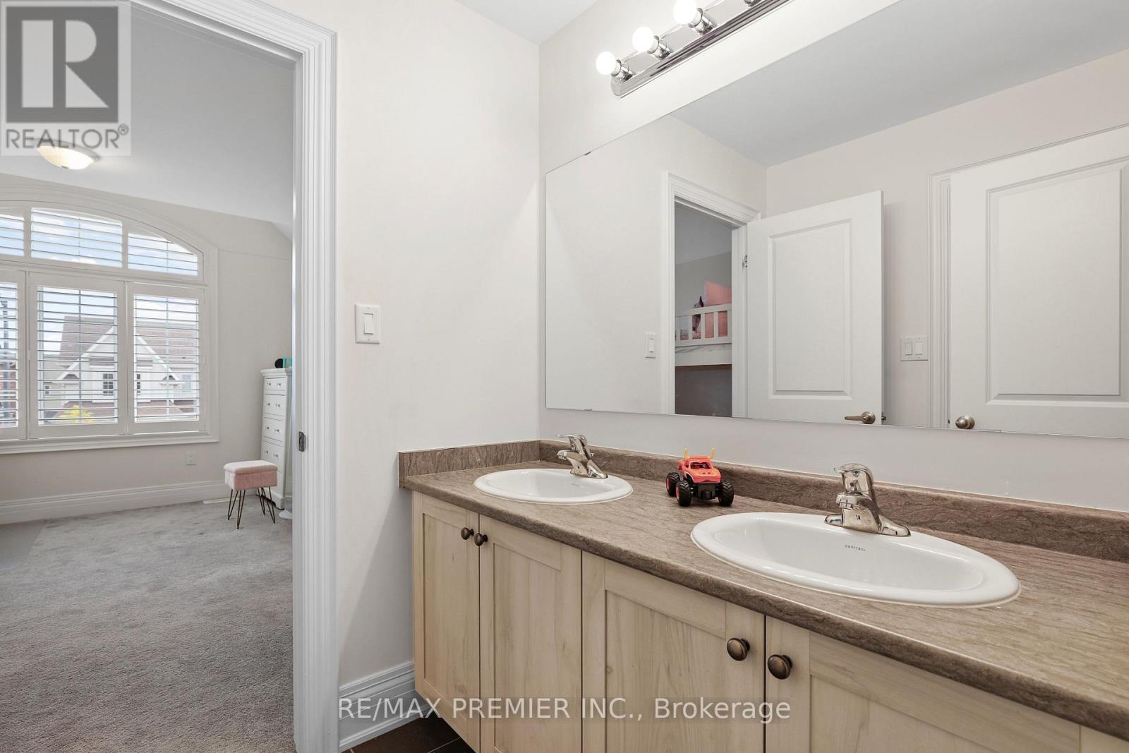 28 Samuel Crescent, Springwater photo 24