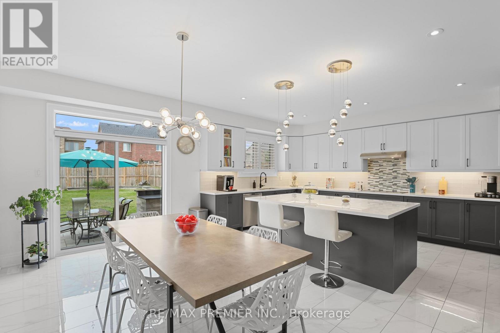 28 SAMUEL CRESCENT, Springwater (Centre Vespra) — photo 7