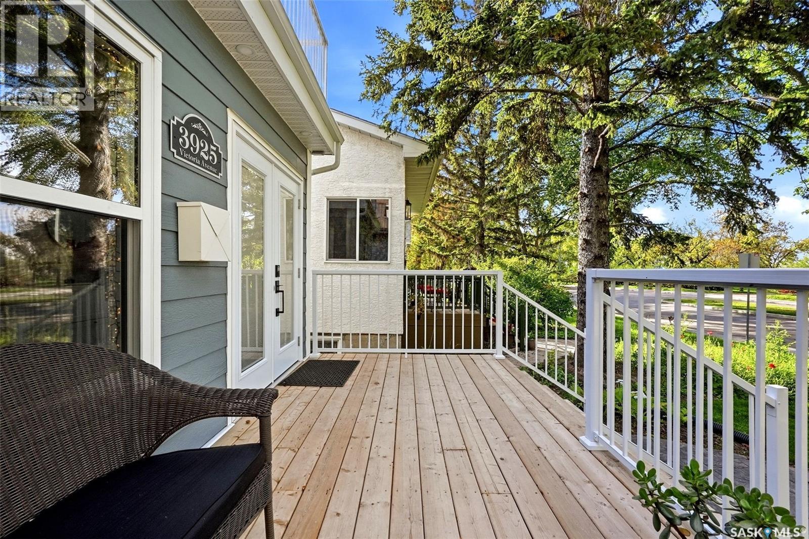 3925 Victoria AVENUE - 39