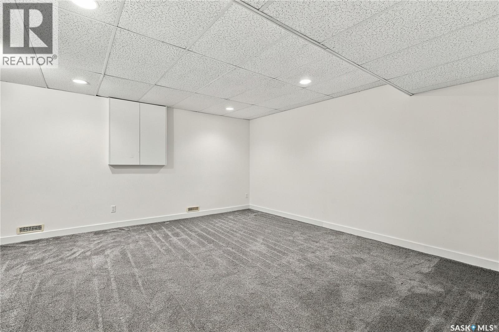 #23 110 Keevil CRESCENT - Image 43
