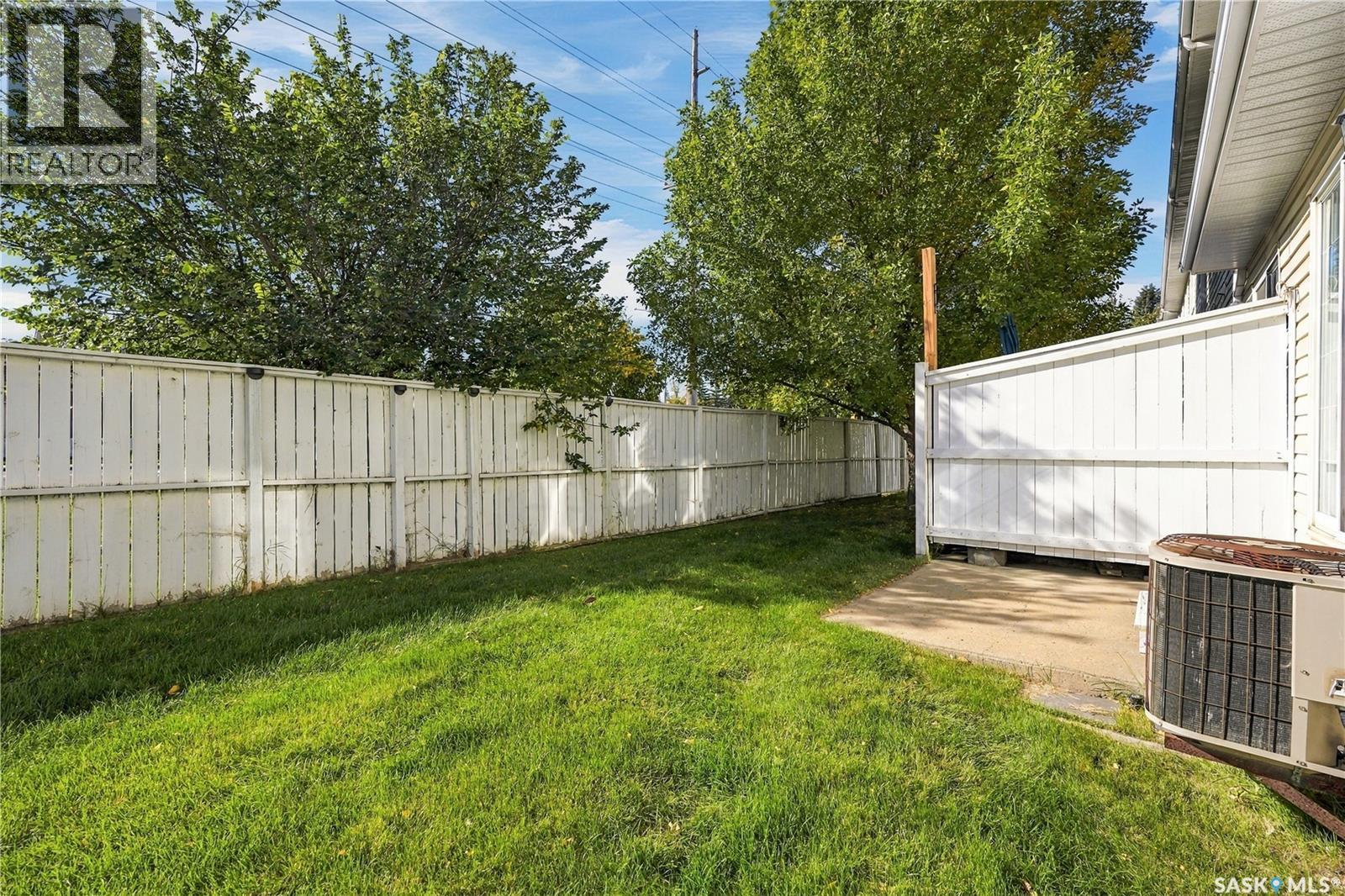 #23 110 Keevil CRESCENT - Image 53
