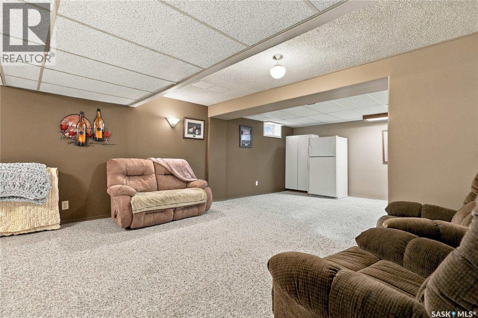 43 Wentworth CRESCENT - 35