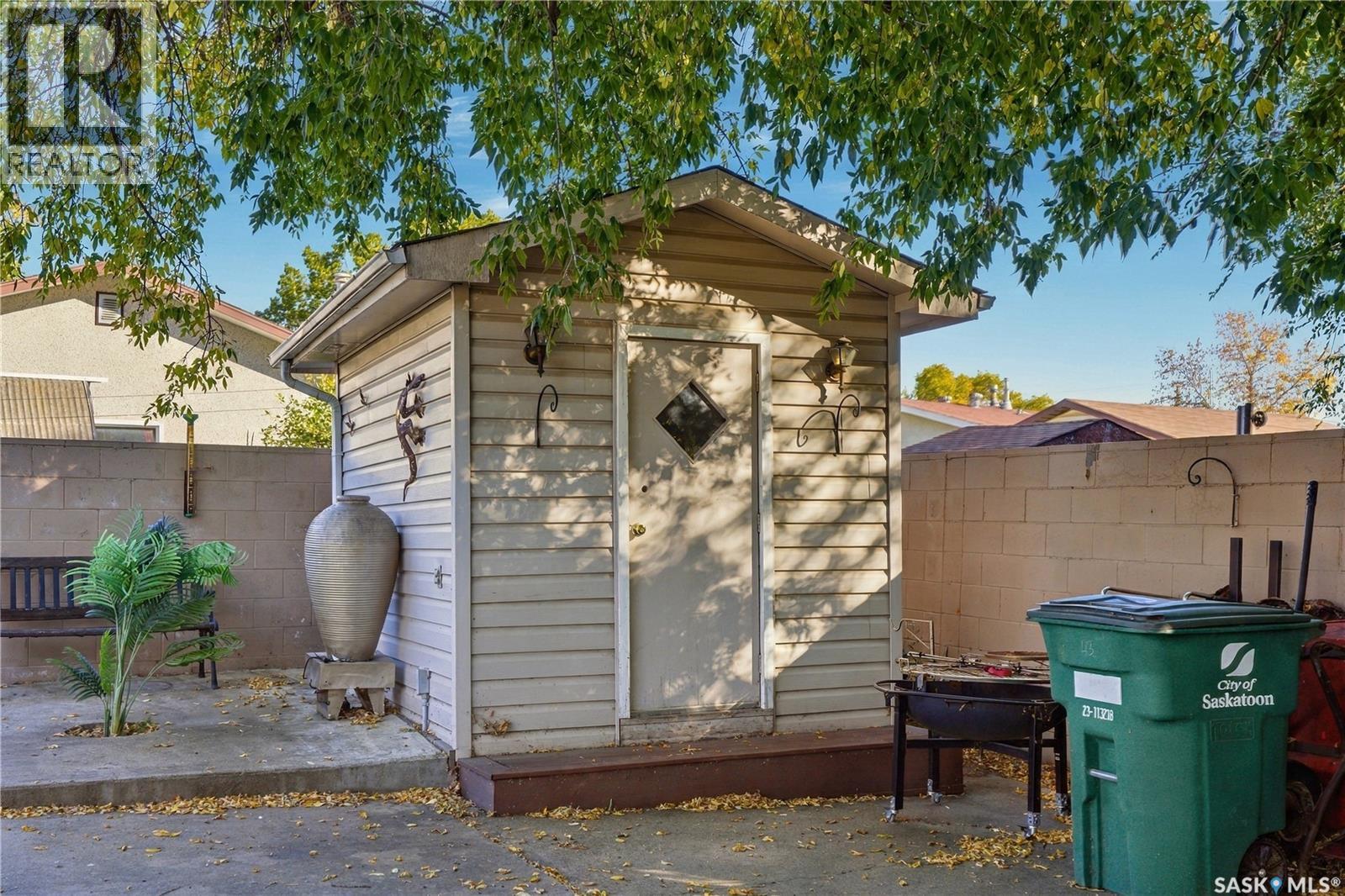 43 Wentworth CRESCENT - 42
