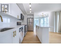 1913 - 155 Legion Road N, Toronto, ON M8Y0A7 Photo 7