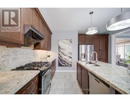 382 Begonia Gardens, Oakville, ON L6M1L7 Photo 10