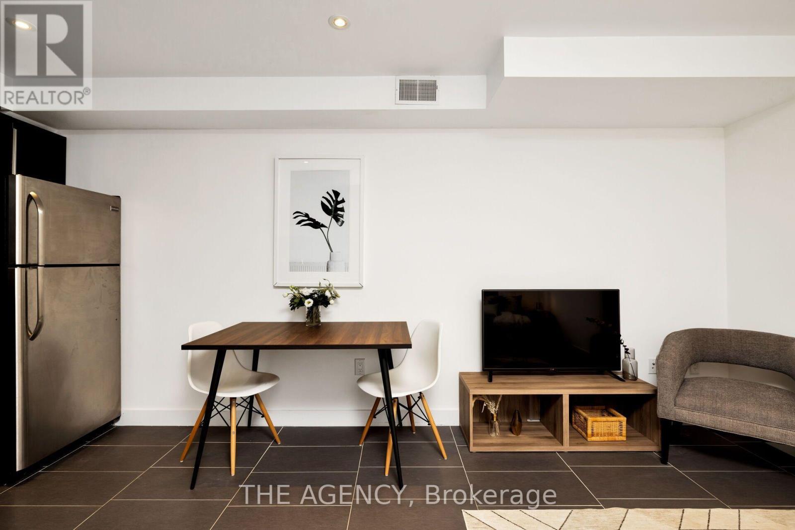 LOWER - 135 PRESCOTT AVENUE, Toronto (Weston-Pellam Park) — photo 5