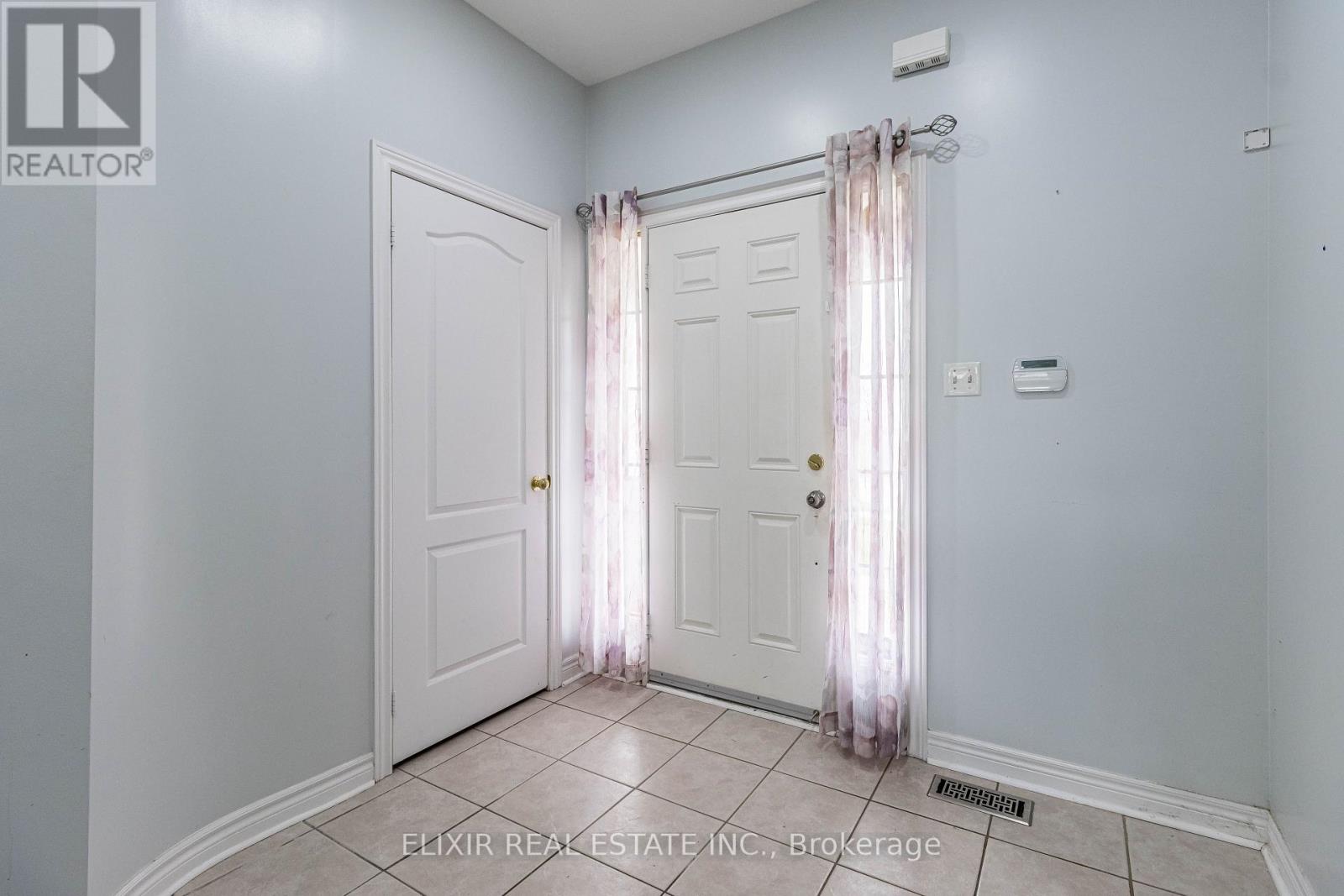 61 BUSHMILL CIRCLE, Brampton (Fletcher's Meadow) — photo 4