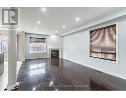 Loft - 61 Bushmill Circle, Brampton, ON L7A0K7 Photo 7