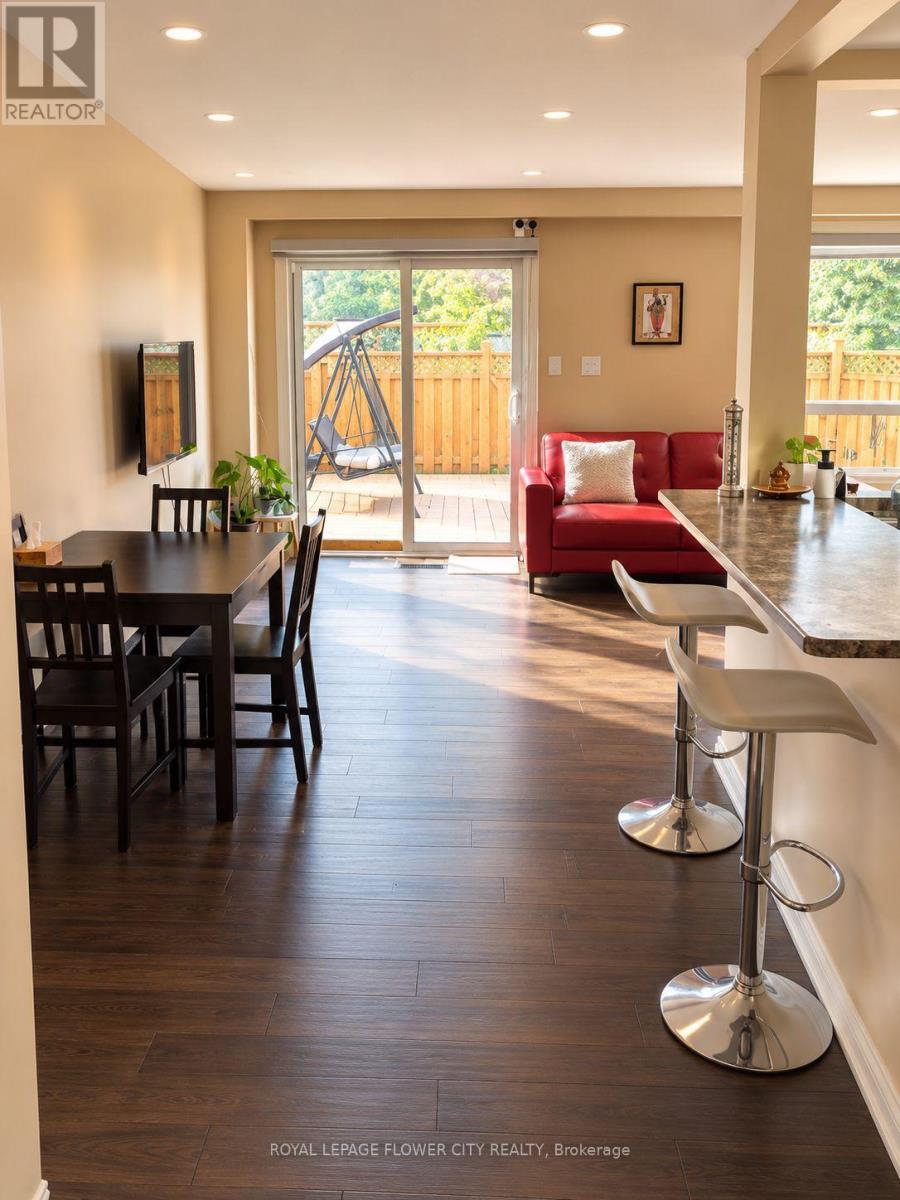 5 - 5 FOSTER CRESCENT, Brampton (Brampton North) — photo 4