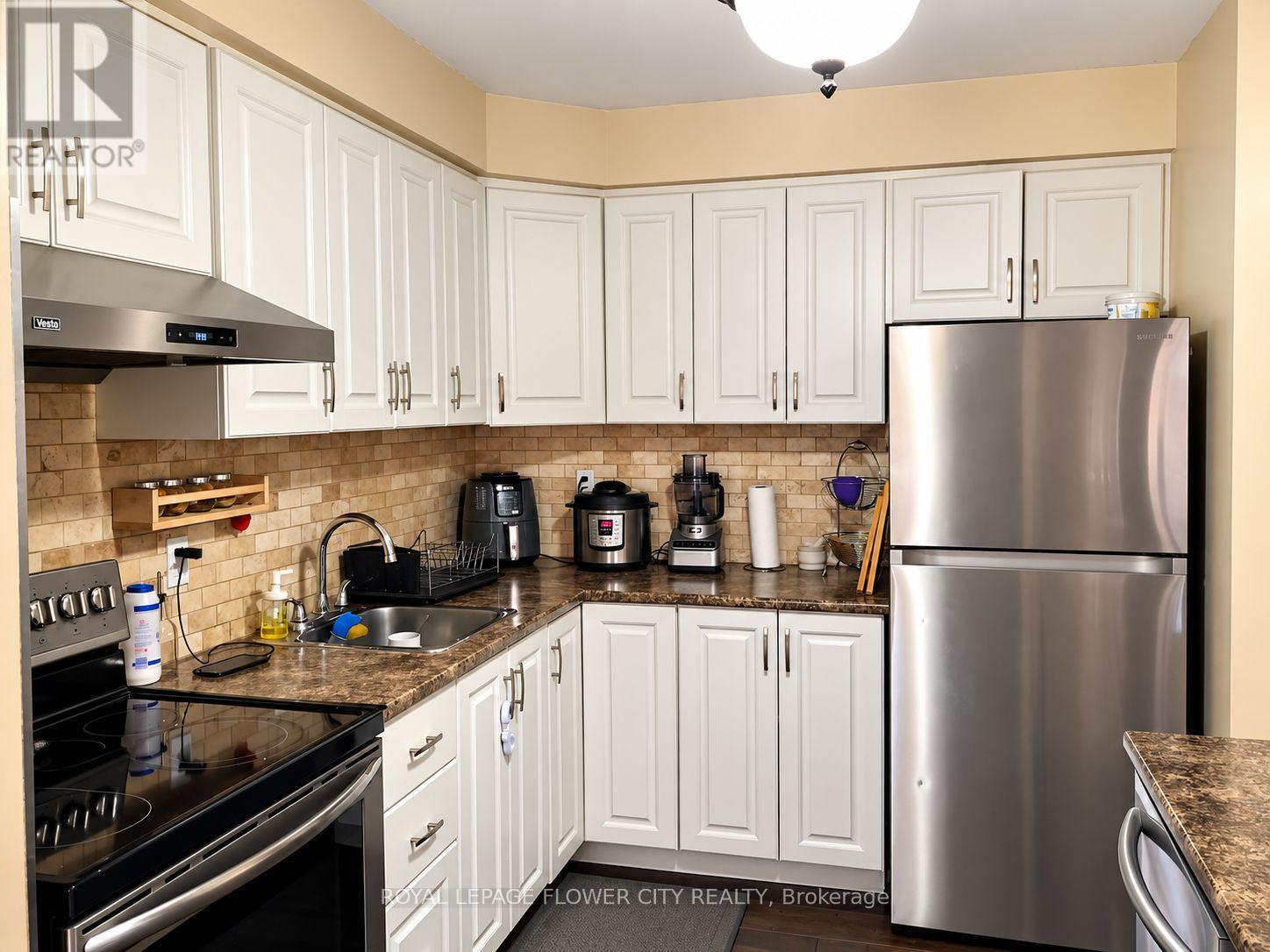 5 - 5 FOSTER CRESCENT, Brampton (Brampton North) — photo 5