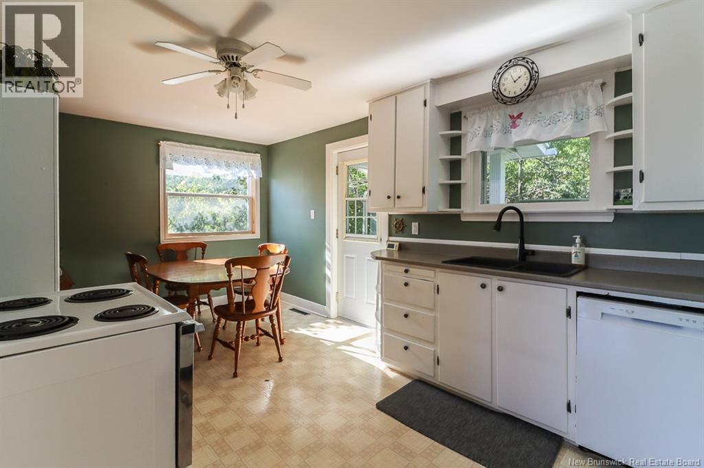1024 Lorneville Road - Image 26