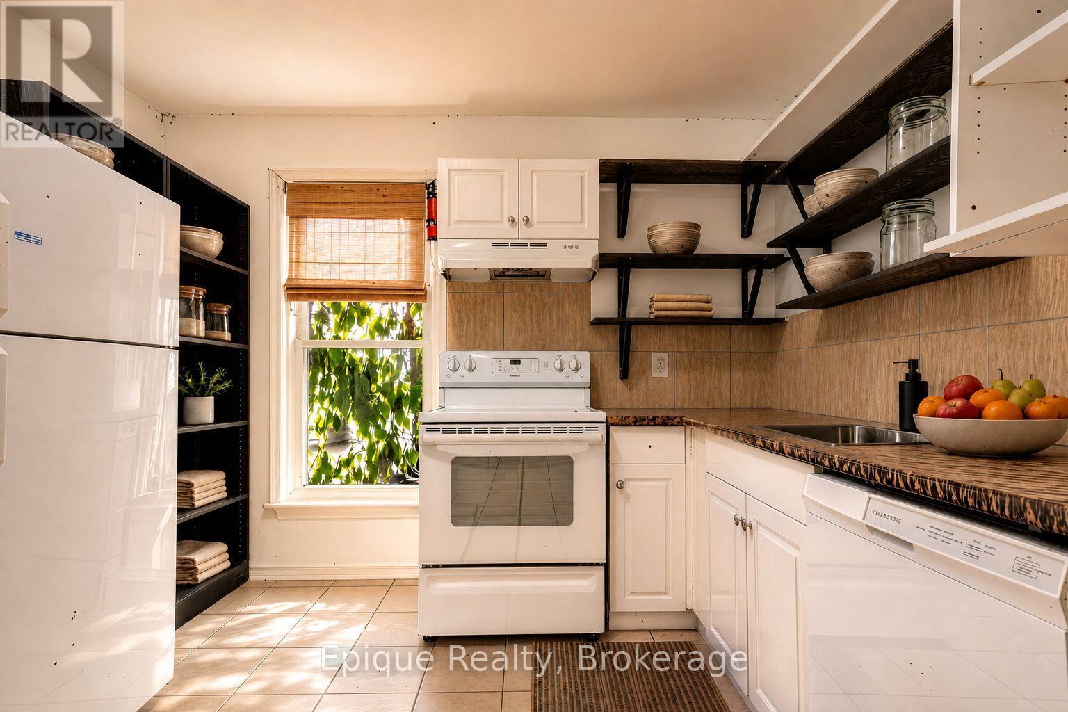170 EMERALD STREET S - 27