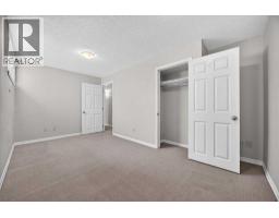 262 21 Avenue NE - photo 42