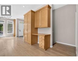 262 21 Avenue NE - photo 12