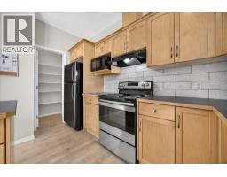 262 21 Avenue NE - photo 17