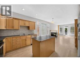 262 21 Avenue NE - photo 14