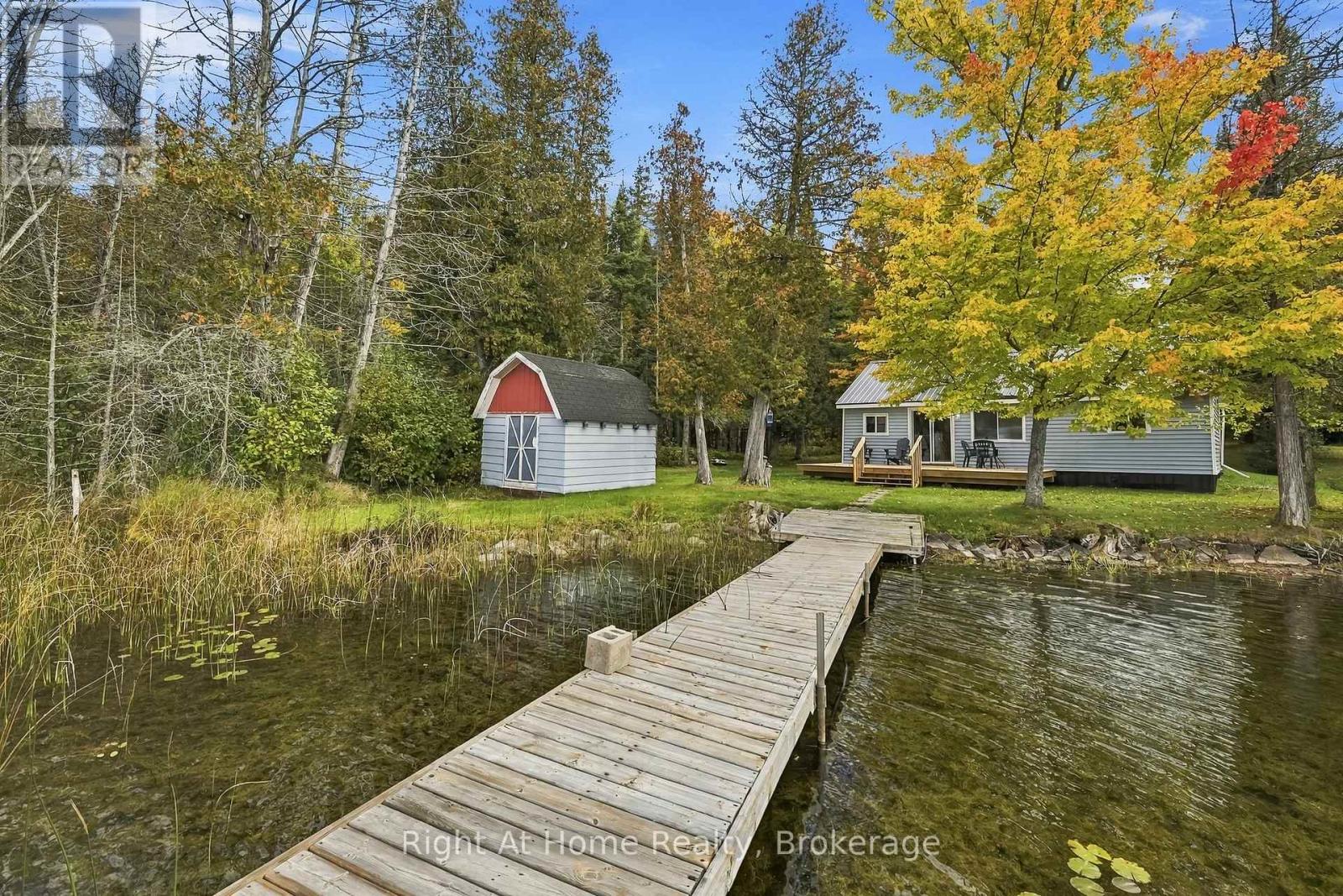 25 SNOW LK LANE - Image 32