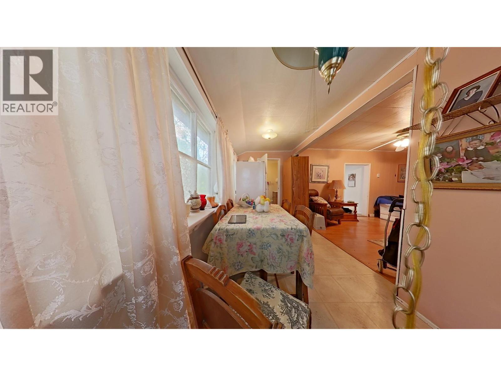 916 Cook Street - 23
