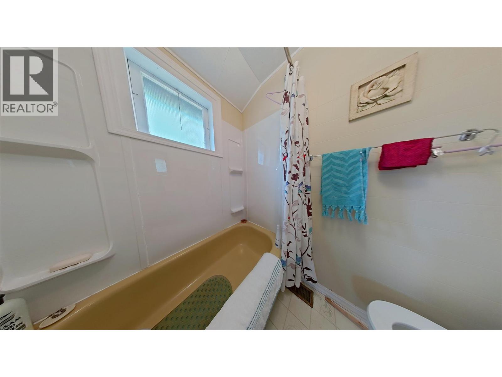 916 Cook Street - Image 24