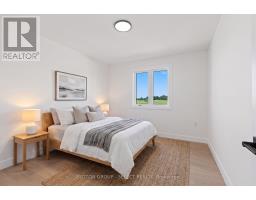 Bedroom 2 - 6394 Heathwoods Avenue, London South, ON N6P1H5 Photo 8