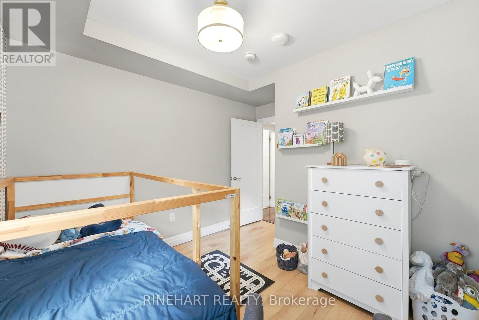 #706 505 TALBOT STREET - Image 34