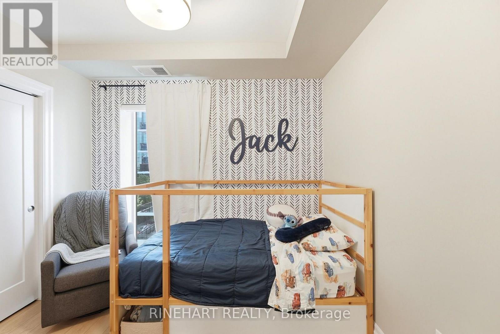 #706 505 TALBOT STREET - Image 35