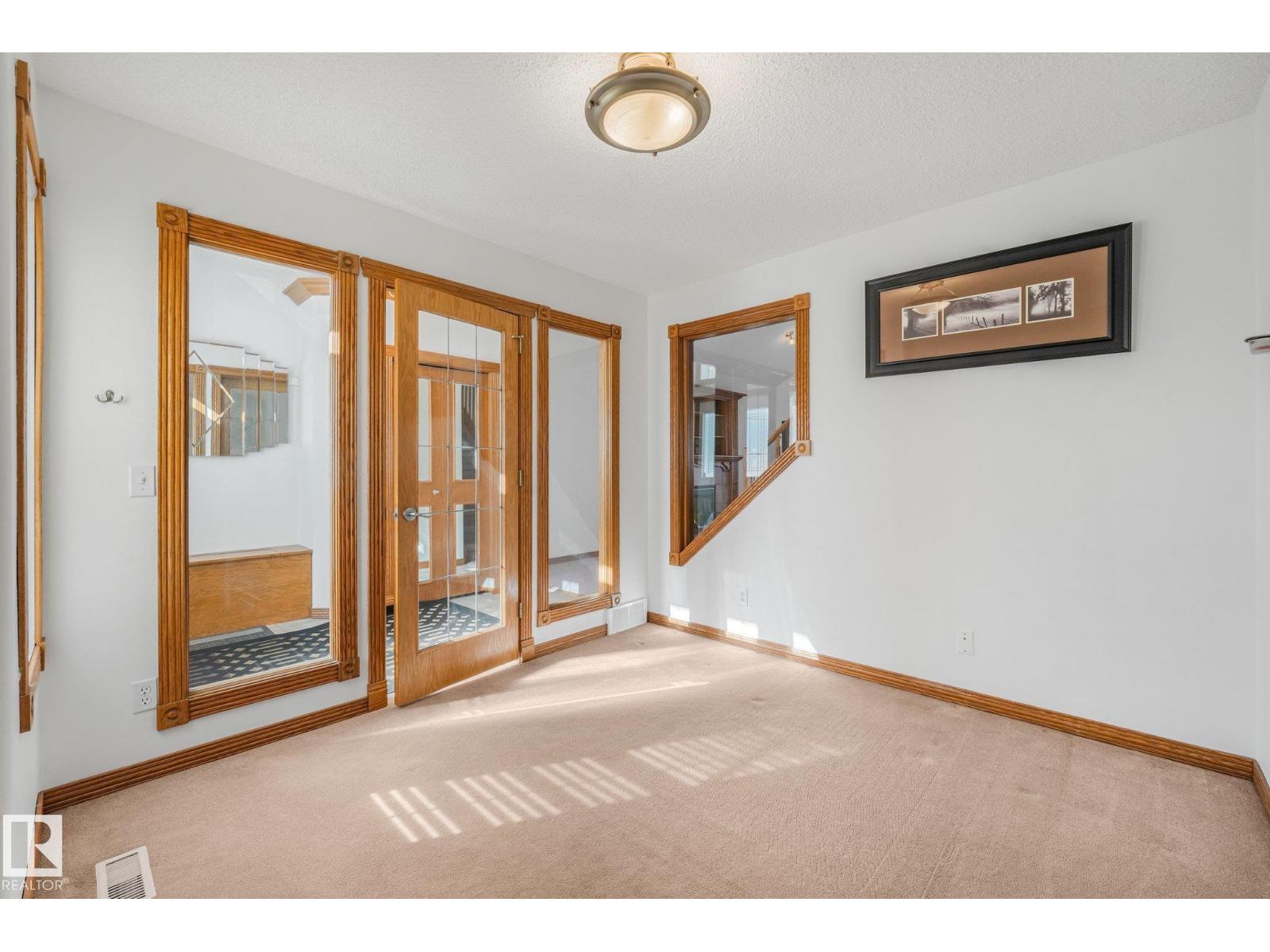 16512 87 ST NW - 12