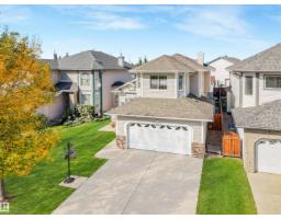 Mud room - 16512 87 St Nw, Edmonton, AB T5Z3X1 Photo 9
