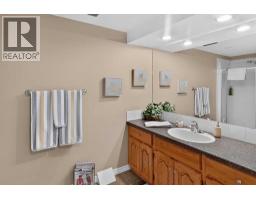 1218 Great Lakes Place S, Lethbridge, AB T1K6R6 Photo 41